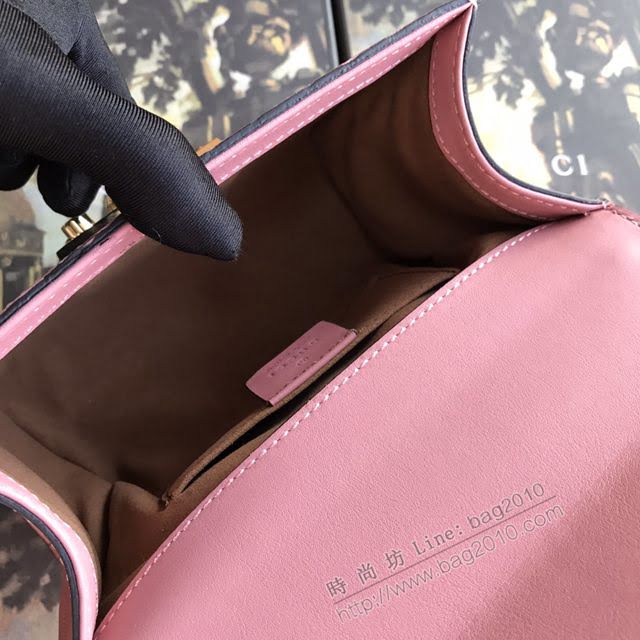 Gucci包 古馳新款 專櫃品質 409487粉壓 Gucci鏈條斜挎女包 Gucci肩背包  gdj1006